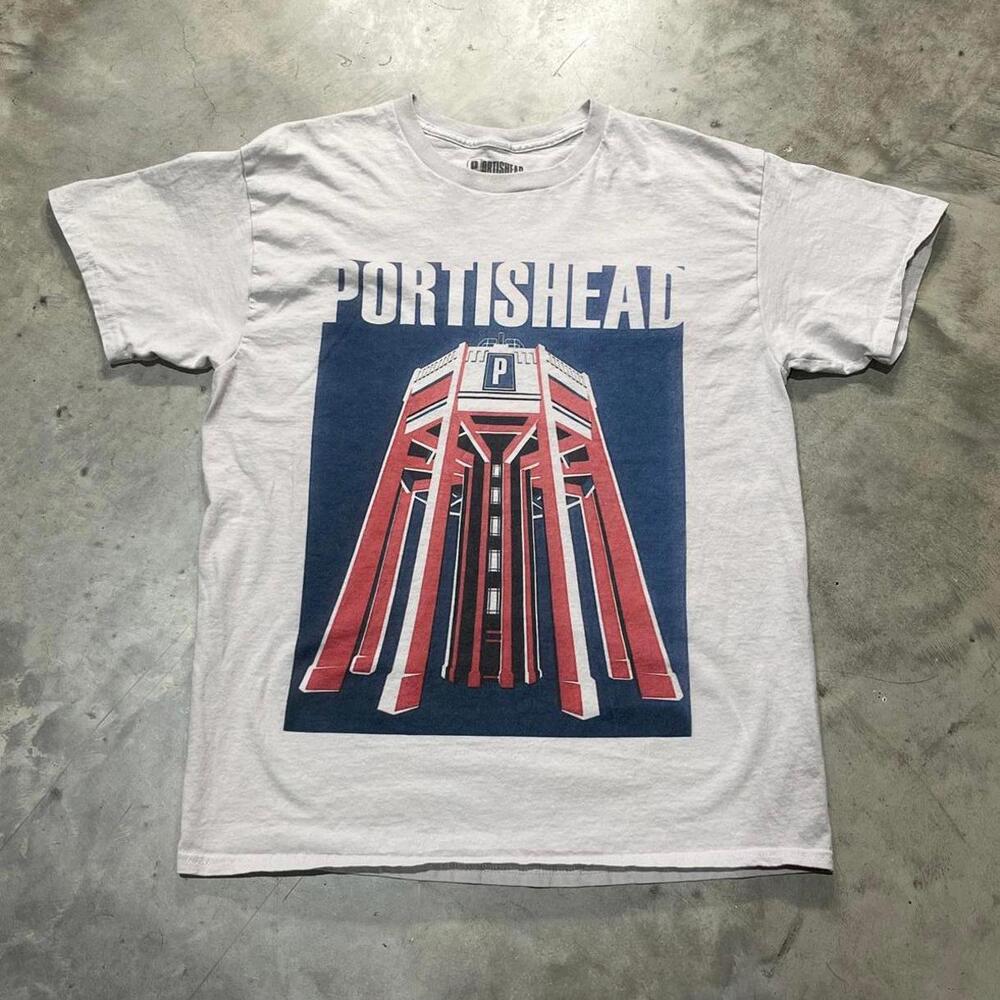 Portishead Preowned Large T-shirt - Picture 2 of 4